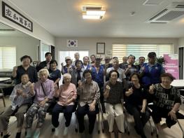 포천시 바르게살기운동 군내면위원회, 나라사랑 태극기 새단장 운동 기사 이미지